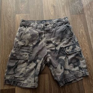 Mens Levis Strauss Two Horse Brand Gray Camouflage Cargo Shorts Size 32